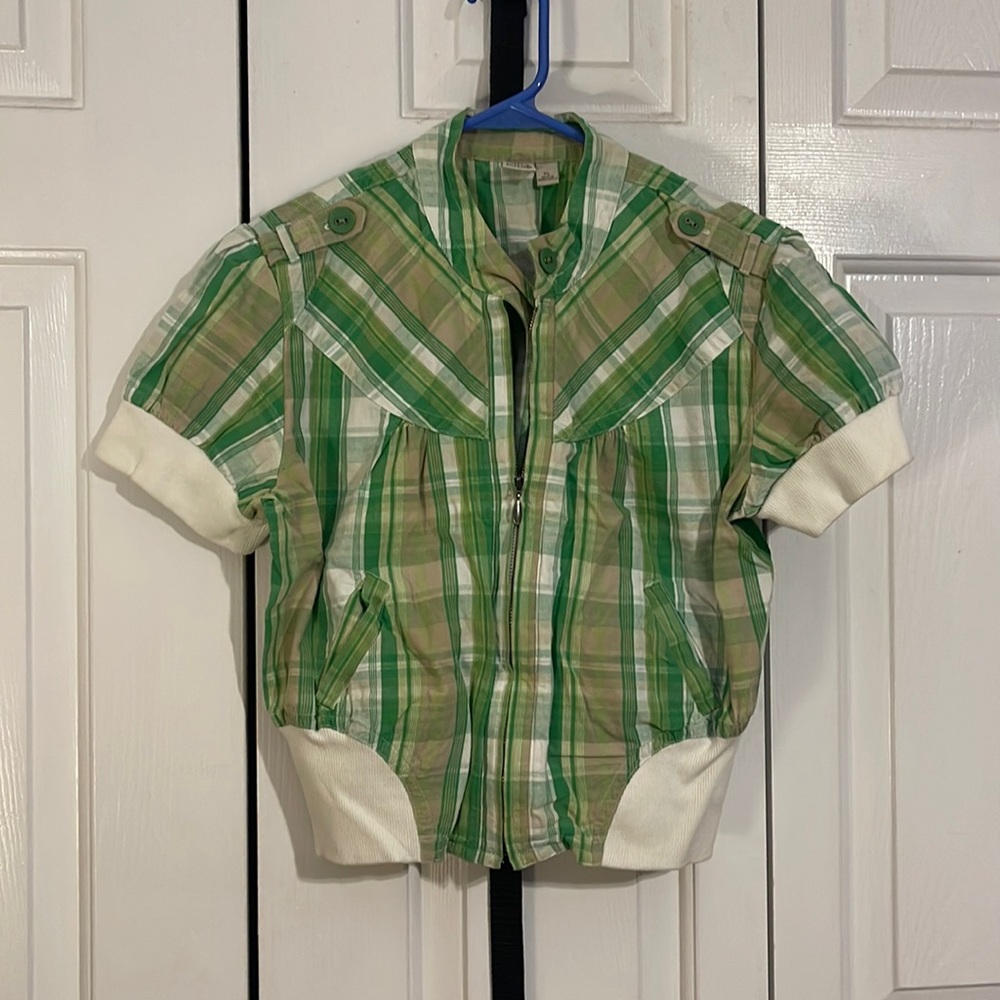 SO Women’s zip up top. Size XL